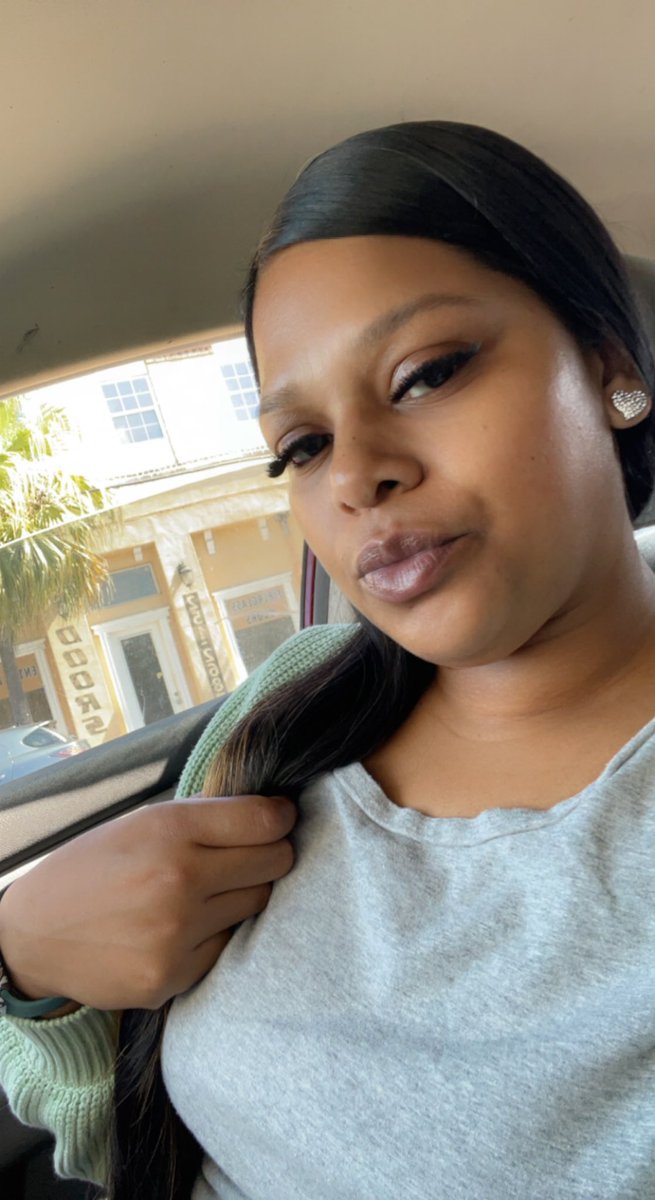 PrettyGreenLuv's tweet photo. “If anything, I’m everything”🙌💯🤗🥰😍😍😘😘💚💚💚💚
#Wednesday
#WCW
#everybodylovethisSweaterOnMe
#MyfavColor
#GREEN
#SELFLOVE
#LOVEME https://t.co/Yrgq2u7pWM