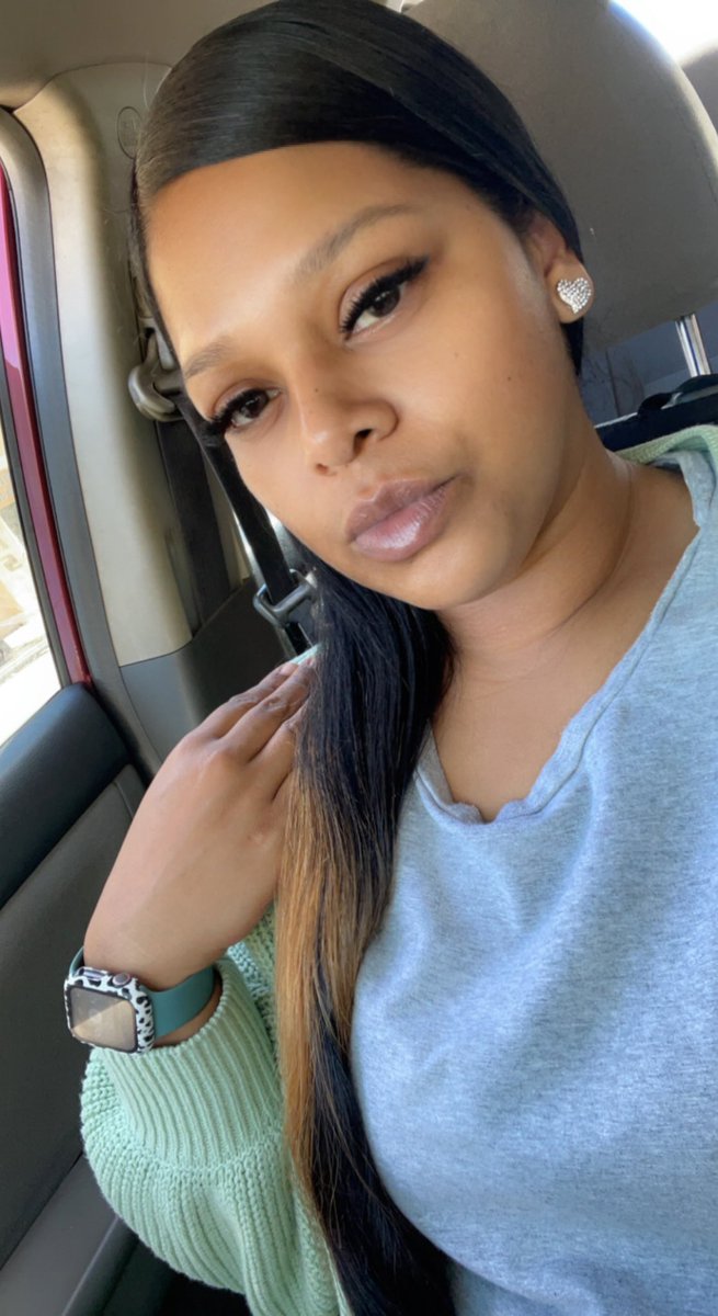 PrettyGreenLuv's tweet photo. “If anything, I’m everything”🙌💯🤗🥰😍😍😘😘💚💚💚💚
#Wednesday
#WCW
#everybodylovethisSweaterOnMe
#MyfavColor
#GREEN
#SELFLOVE
#LOVEME https://t.co/Yrgq2u7pWM