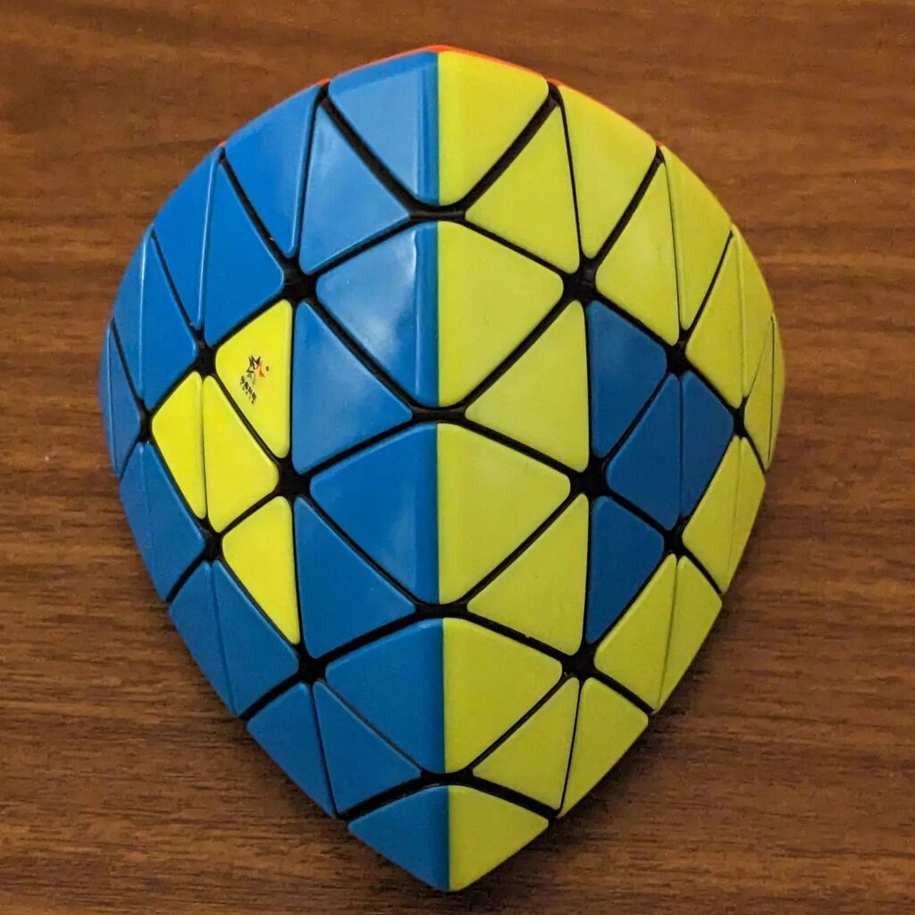 SquaresIGuess's tweet photo. Yuxin 5x5 Pyramimx. You can watch me solve this puzzle for the first time here:
https://t.co/jG61KIGZY9
#rubiks #rubik #rubikscube #cube #speedcubing #cubing #speedcube #speedcuber #cubeography #cuber #rubikscubes #cubes #moyu #puzzle #cubinglife #rubikcube #speedcubes #cubo… https://t.co/dTyCEzzIT3