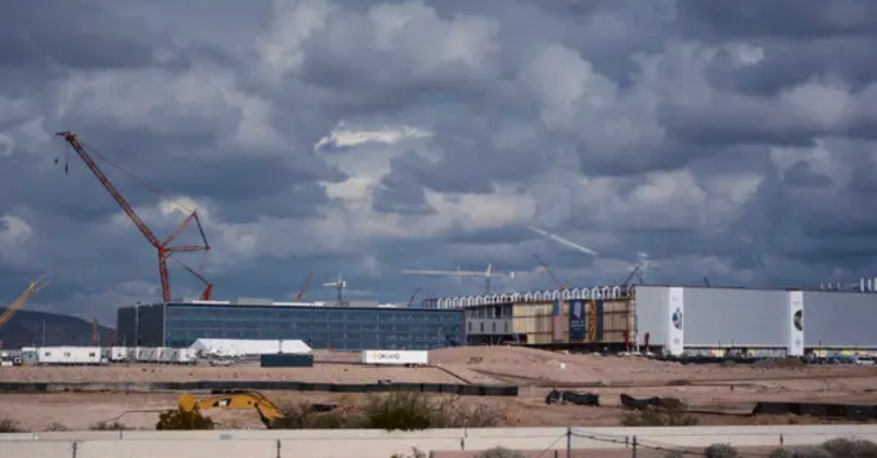 ASU's tweet photo. For years, ASU has partnered with business and civic leaders to develop the business environment, infrastructure and human capital necessary to drive rapid expansion in semiconductor manufacturing. 

Now, Arizona stands ready to capitalize on this opportunity.