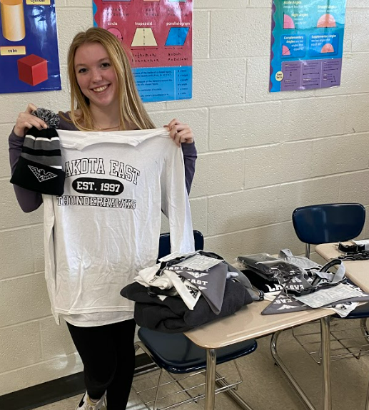 MathFest raffle tickets are $0.50 for 1 ticket or $10 for 25 tickets!

You could win prizes from the Lakota East Spirit Shop, the Cone, the Twist, Mathnasium, and a robot and chemistry kit!  Not to mention, you could also win $100 in Dave and Busters' Gift Cards!