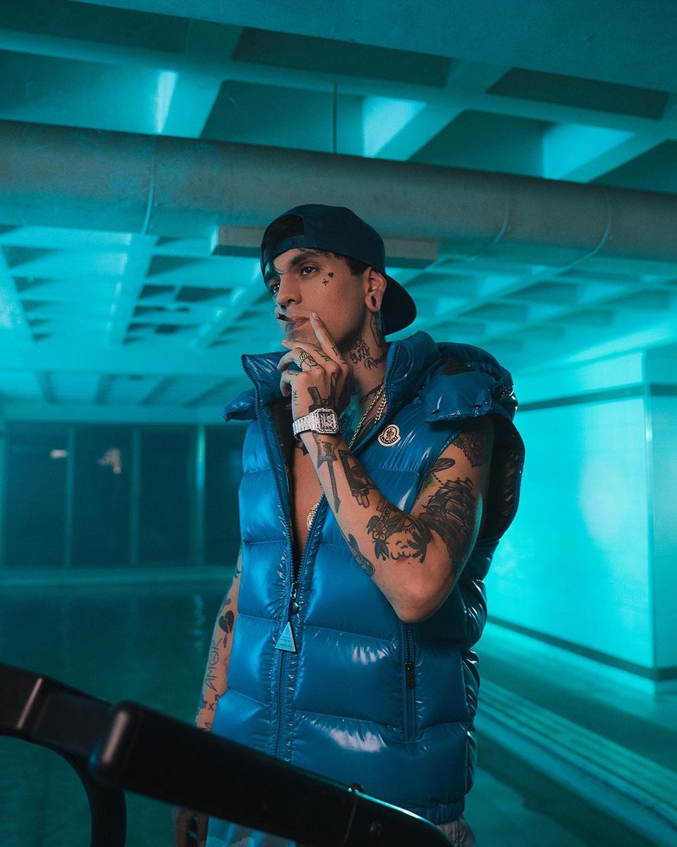 mdbxcrew's tweet photo. MVP🍾🥶
Mañana nuevo tema de @crocraxker33 
Trap de la MDB en la casa
Esto no es música.. https://t.co/B5sCYpcwvM