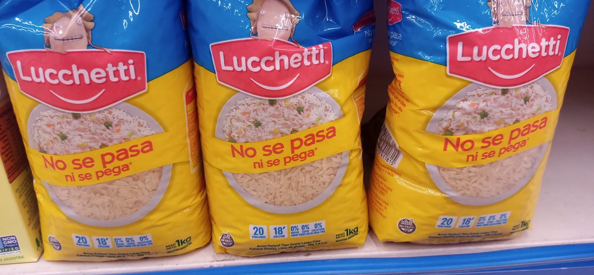 elpietrobrc's tweet photo. Por culpa de la gente fea que no sabe cocinar arroz están las góndolas sobrepobladas de "no se pasa ni se pega", espero que estén felices de haber roto el arroz. https://t.co/hignQ4gdm7