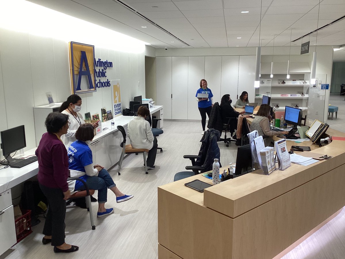 jeffreyclash's tweet photo. ⁦@APSVirginia⁩ 
It’s Walk-In Wednesday at the Welcome Center!
We are ready to help with questions about HACP, and PreSchool applications — come on down!  5-8pm
We’ll be back March 8th. https://t.co/maIY5mRc9m