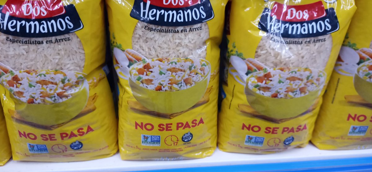 elpietrobrc's tweet photo. Por culpa de la gente fea que no sabe cocinar arroz están las góndolas sobrepobladas de "no se pasa ni se pega", espero que estén felices de haber roto el arroz. https://t.co/hignQ4gdm7