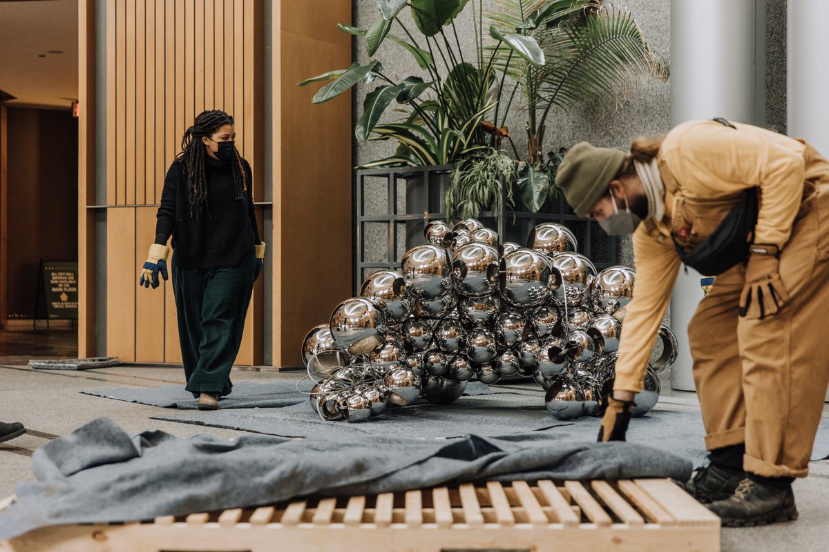 shoutout.wix.com/so/3cOPxHZK0?l… 
Announcing my new sculpture at Kitchener City Hall. Check it out! Tag me or #sundropsstudio when you do ☺️