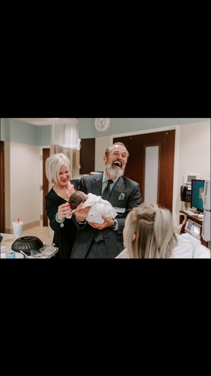 OmaniCarson's tweet photo. 5 years ago today we grew another HEART ❤️ when we became grandparents #truewealth https://t.co/4HBADunP5W