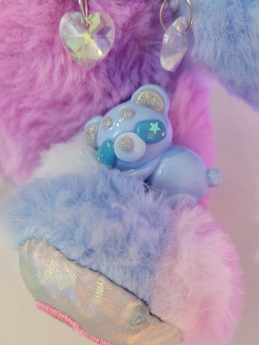 Nvy_Onyx's tweet image. My first clayface plushie! Ayumu The Pastel Dream Bear &amp;lt;3 

They&apos;re also available for purchase on my shop if you&apos;re interested!
#clayfaceplush #pastel
