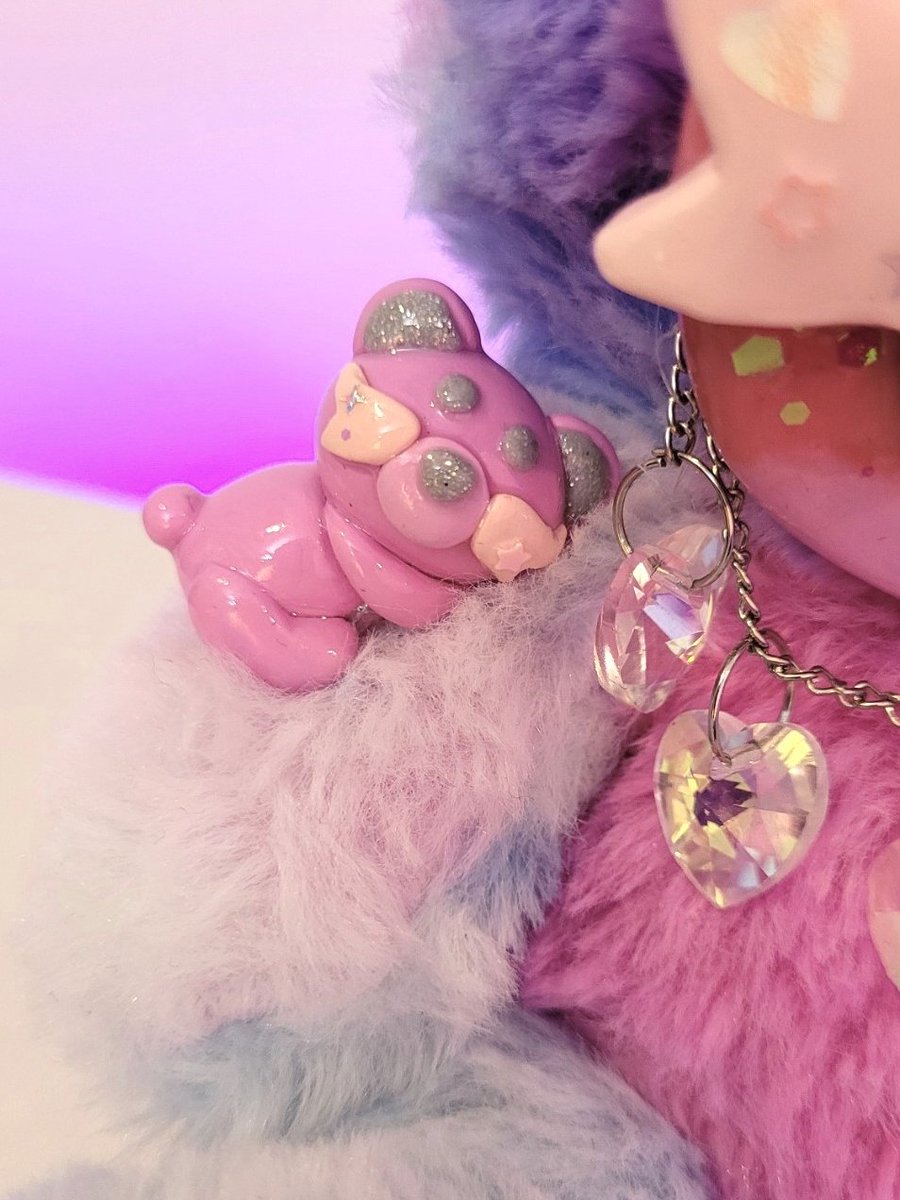 Nvy_Onyx's tweet image. My first clayface plushie! Ayumu The Pastel Dream Bear &amp;lt;3 

They&apos;re also available for purchase on my shop if you&apos;re interested!
#clayfaceplush #pastel