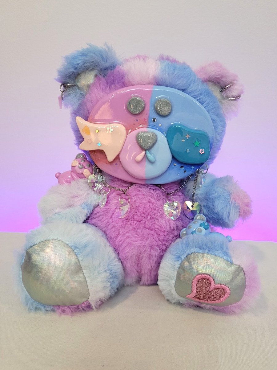 Nvy_Onyx's tweet image. My first clayface plushie! Ayumu The Pastel Dream Bear &amp;lt;3 

They&apos;re also available for purchase on my shop if you&apos;re interested!
#clayfaceplush #pastel