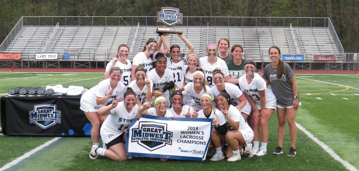 michelle_iola's tweet photo. @LakeErieStorm GMAC champs 2018!🥍🥍🥍 https://t.co/zxKAw9P2vH