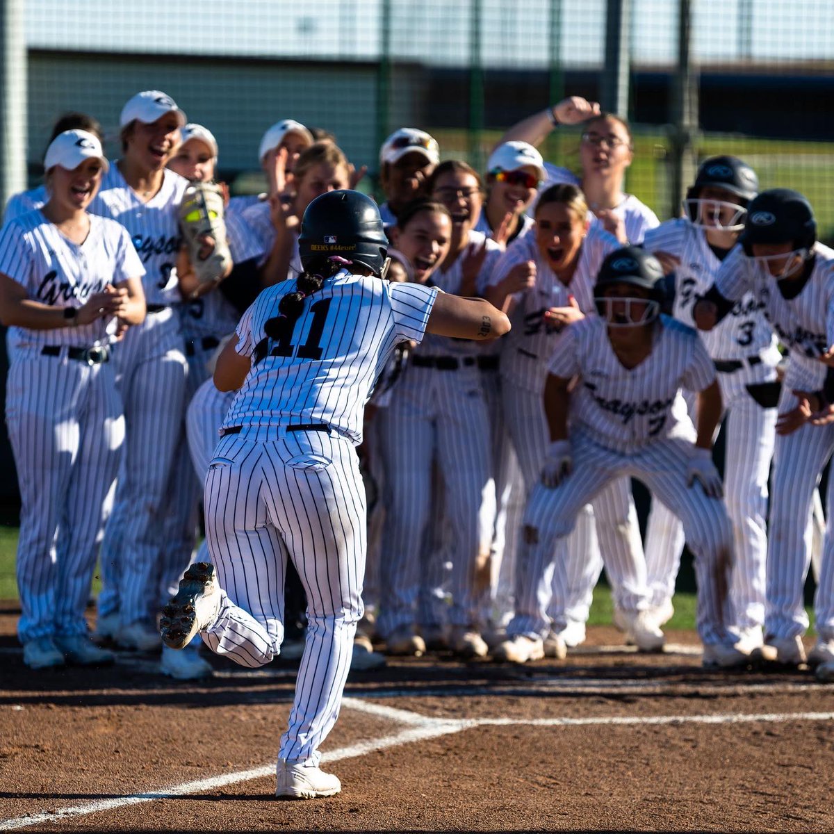 gclvsoftball's tweet photo. Soo.. what’d y’all do today? https://t.co/Q6QVSLkSDH