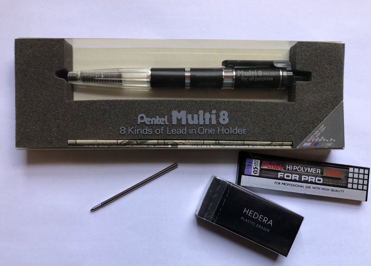 #プレゼント企画  

Pentel マルチ8 PH801 (廃番色)+おまけ

参加方法
①この垢@kokufuniki をフォロー
②このツイートをいいね&amp;RT 

応募締切 2月27日
当選者発表 3月1日

廃番色の黒かっこええよ