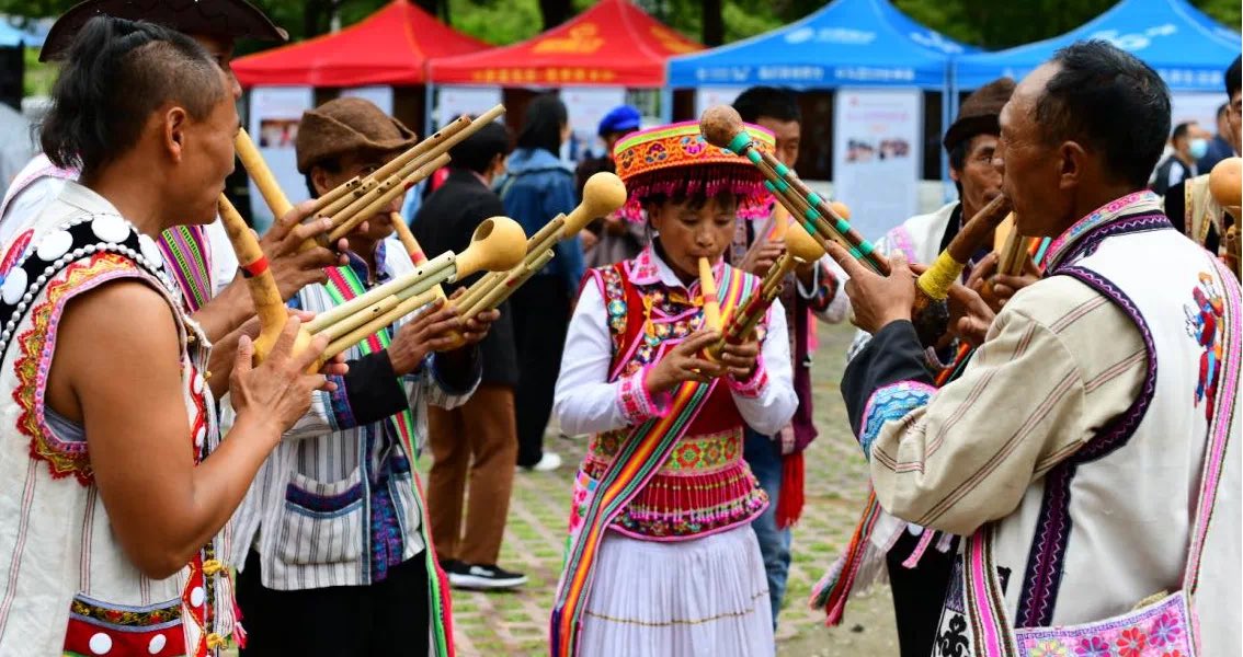 LijiangAmazing's tweet photo. #Sanduo Festival is a traditional #Naxi festival in #Lijiang which has a history of over 1200 years. It falls on Feb 27 this year. The Naxi people worship the God of Sanduo on that day and pray for for good luck. https://t.co/v2pt3AoRbf