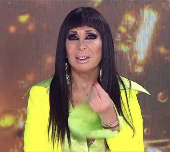 yo cuando m aparecen los tweets de ESA