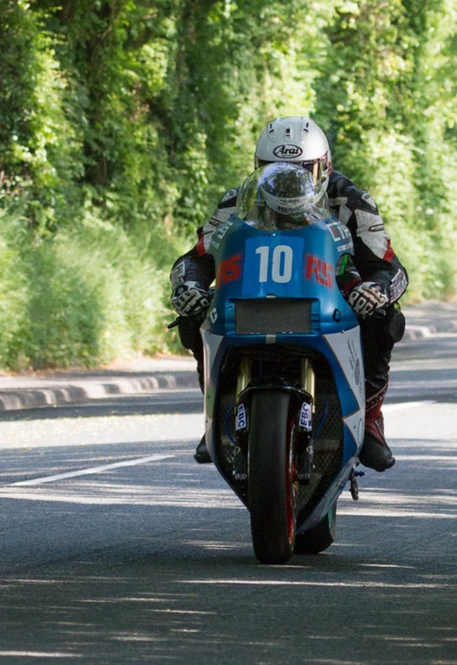 StephenOWC33's tweet photo. #ThrowbackThursday way back to 2016 and the never exciting TT Zero race. William Dunlop, Daley Mathison, Matthew Rees & Bruce Anstey
#TTZero #IOMTT #ManxGP #RoadRacing #MotoGP #BSB #Wsbk
📷 C Price https://t.co/RPDsXupD1A