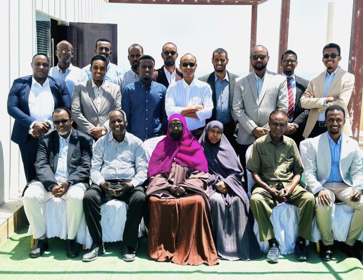 Private service providers have played a major role in the health sector of Somalia. FMoh held up a meeting for public private dialogue. #PPP unit. #health_strengthening_Somalia.