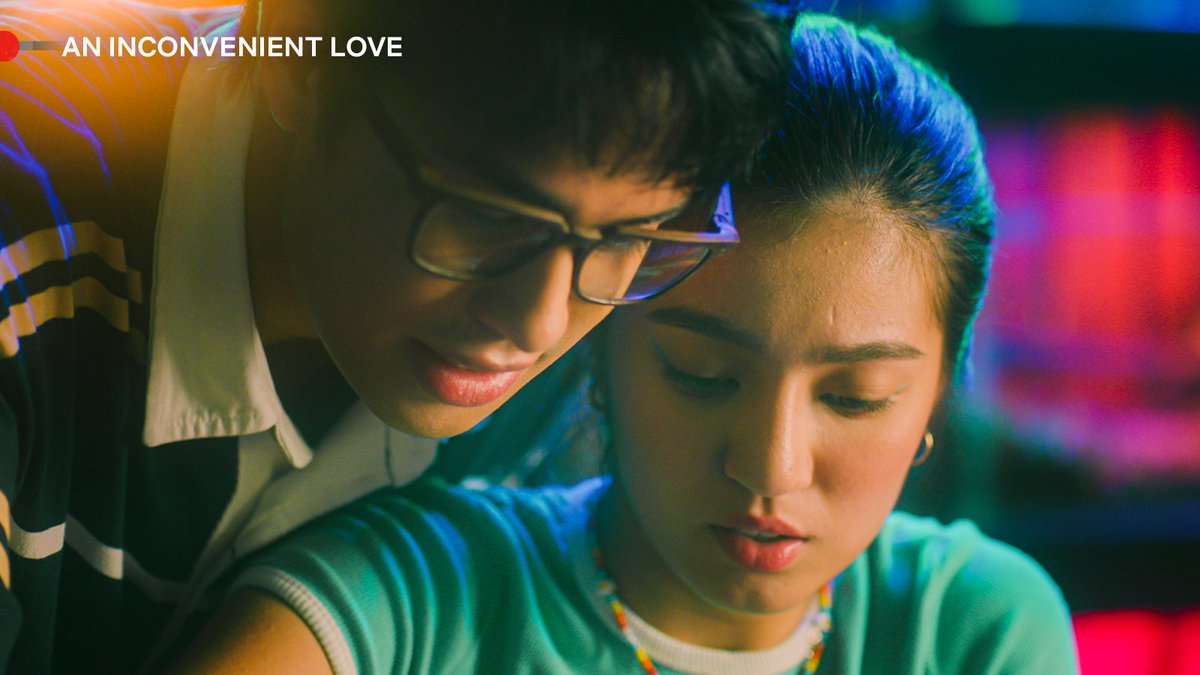Netflix_PH's tweet photo. Mrs. Jungkook ba talaga orrrr 😏 Makikilala niyo na si Ayef at Manny. An Inconvenient Love is now streaming ❤️‍🔥
#DonnyPangilinan #BelleMariano #AnInconvenientLove #DonBelle https://t.co/DbqGj7Nk4x