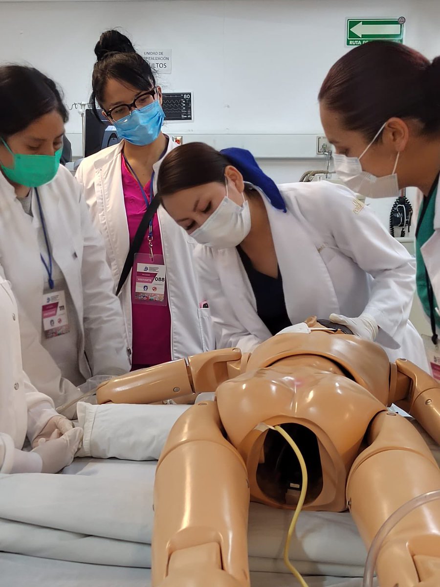 ceintensa's tweet photo. Diploamdo Atencion al Paciente en Estado Crítico: Taller de posición Prono

#somosceintensa 
#diplomado
#prono 
#criticalcare 
#uci #sdra https://t.co/P7NNc7JolD