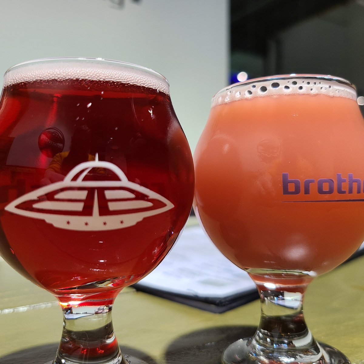 MerryMarried's tweet image. Headed out to Brothership Brewery tonight with some friends for trivia night, hosted by @CTGTrivia. The Plasma Wave: Bramble was superb. Jerry did a fantastic job, and fun was had. - G #beer #beerisgood #trivianight