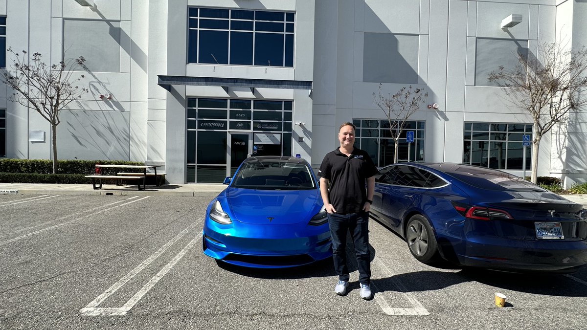 Scobleizer's tweet photo. So great meeting with @UnpluggedTesla and its founder Ben Schaffer. 

They have four sizeable buildings. In one they are doing $300,000 complete makeovers of Teslas. 

Way out of my budget. Ben drives the same car I do (one of the original Model 3’s). He told me that for 23 years he keeps putting profits back into his business. 

I love the suspension I bought from them. They are way way way better than stock.