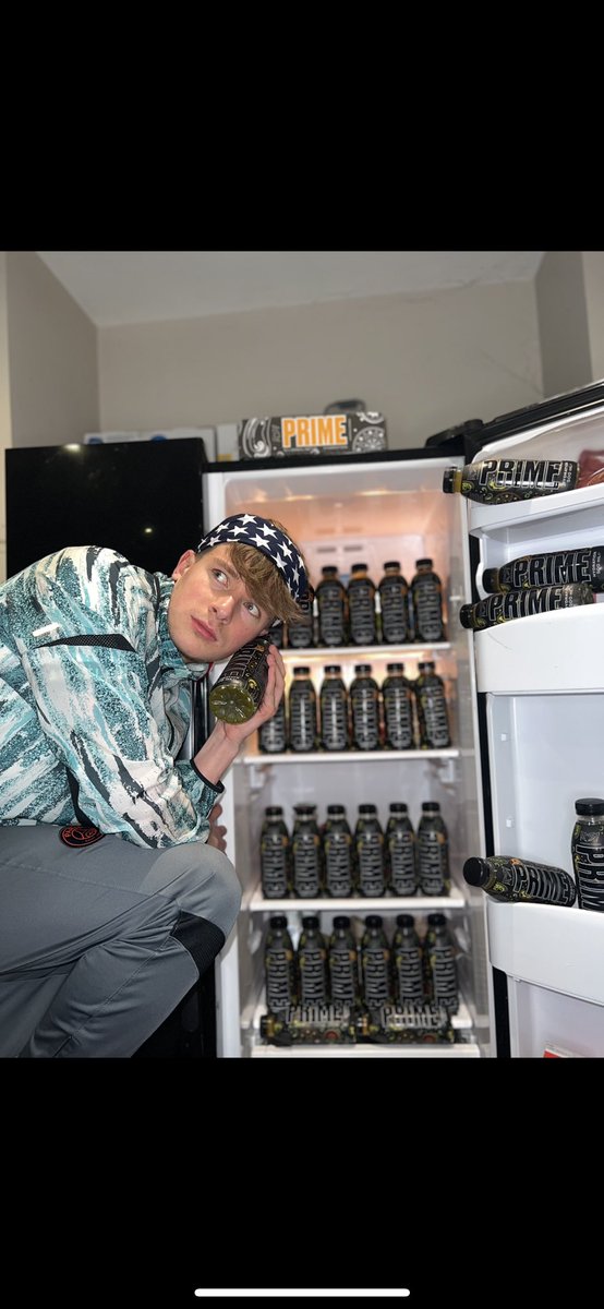 tomprattx's tweet photo. @LoganPaul @KSI @PrimeHydrate #ksi #prime #loganpaul https://t.co/8EpohjUsTS