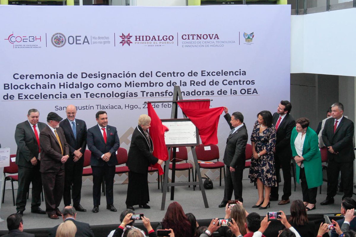 natycastrejonv's tweet photo. La Designación del Centro de Excelencia Blockchain Hidalgo, como Miembro de la Red de Centros de Excelencia en Tecnologías Transformadoras de la OEA es una oportunidad para conjugar la ciencia y la tecnología a las prácticas o políticas gubernamentales aplicadas al desarrollo. https://t.co/WHsHpMLAsY