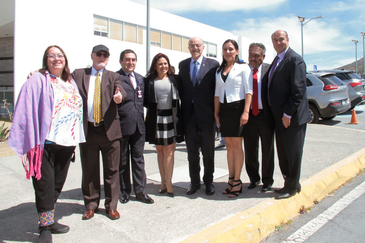 natycastrejonv's tweet photo. La Designación del Centro de Excelencia Blockchain Hidalgo, como Miembro de la Red de Centros de Excelencia en Tecnologías Transformadoras de la OEA es una oportunidad para conjugar la ciencia y la tecnología a las prácticas o políticas gubernamentales aplicadas al desarrollo. https://t.co/WHsHpMLAsY