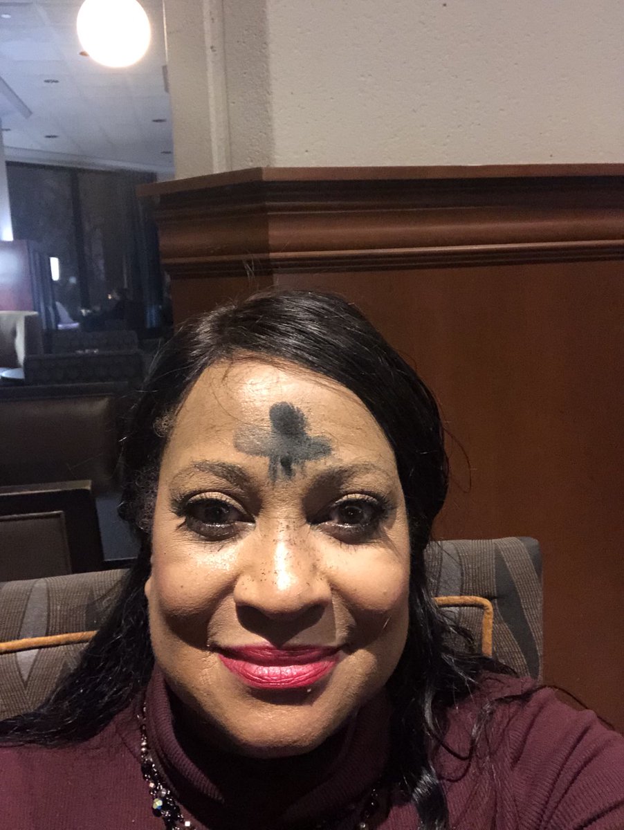 ClerkGalonski's tweet photo. That time on Ash Wednesday when you got the “assertive” priest. #DoingHisJob https://t.co/4Yr0AbaHCB