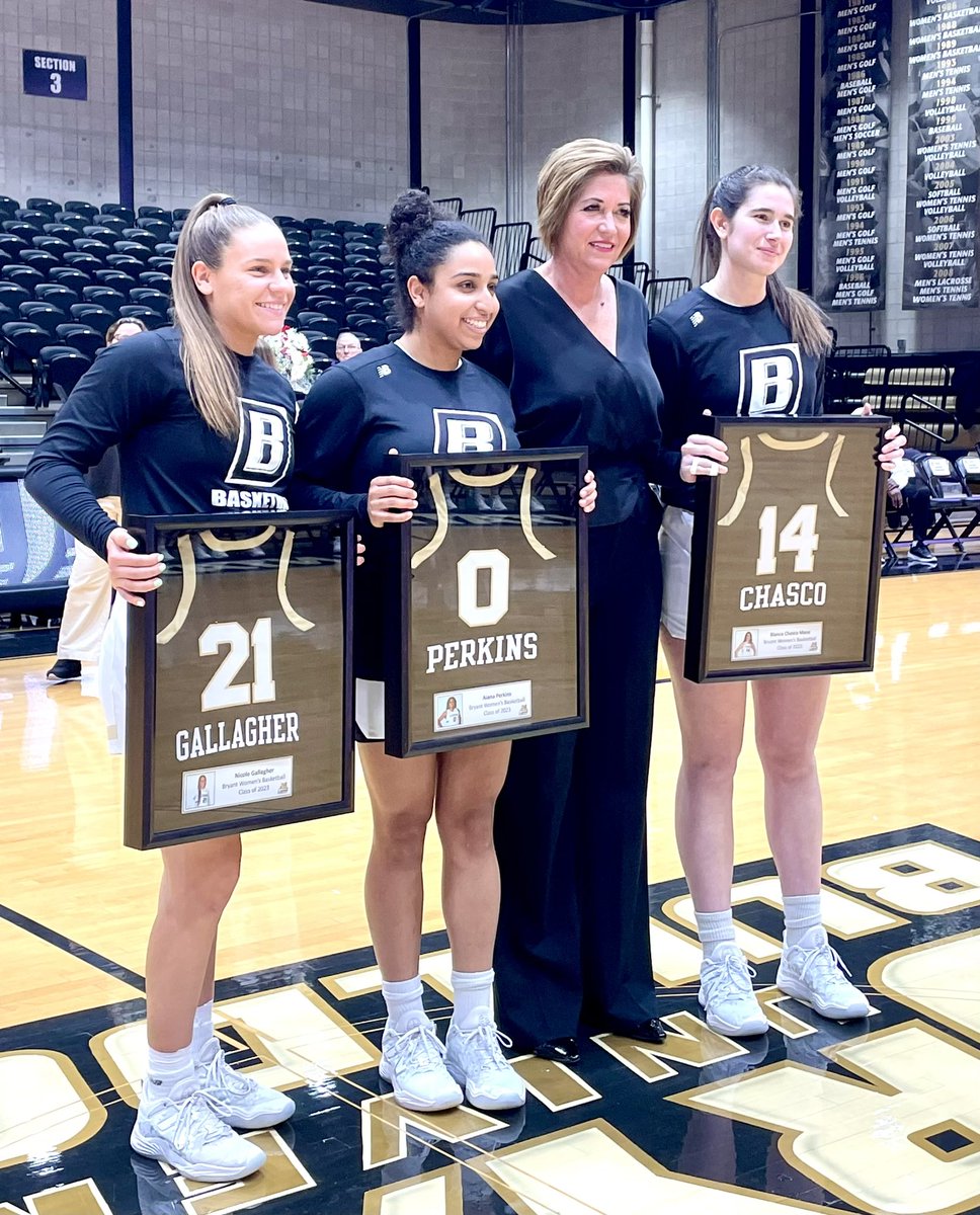 Terrific pregame ceremony Wednesday with Coach Mary Burke honoring women’s basketball seniors Nicole Gallagher, Alana Perkins and Blanca Chasco.