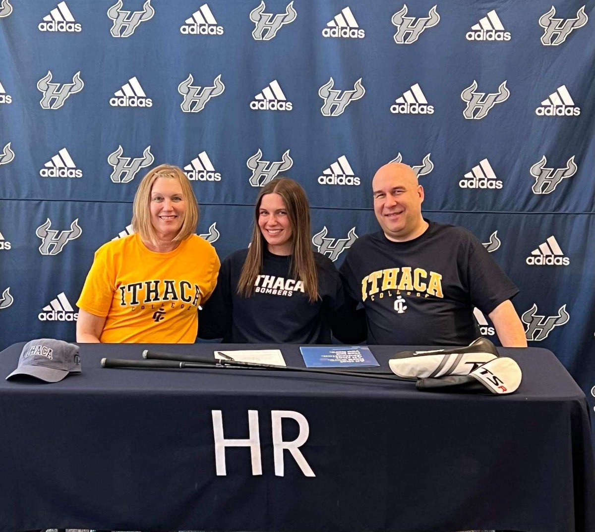HRHSBullsGolf's tweet photo. Congratulations to @HelenaWinterb and her family, for signing to further her academic📚 and athletic⛳️ career at @Ithaca_Golf @IthacaCollege. #NextLevelBull https://t.co/YxoPV3j4DB