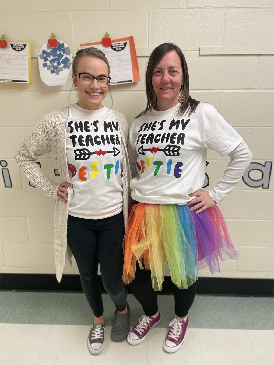 MoteBulldogs's tweet photo. February 22nd (2/22) was Tutu and/or Twin Day at Mote! @RedClaySchools #TheAmazingPlace #FunFebruary https://t.co/N3zKOaifeC