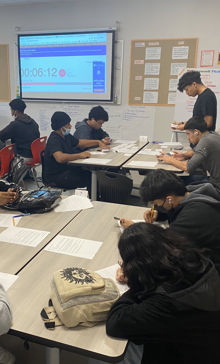 JessikaHearne's tweet image. #ThePowerOfTheTeacherTable #ReteachAndThenReassess #DataInformedInstruction #SmallGroupStationRotations #YesInHighSchool @ManorSeniorHS #ProudPrincipal🤗 #OurTeachersAreTheBest #OurScholarsAreTheSmartest @ManorISD @AlejandroGongo1 @Principowell #Part 1/2