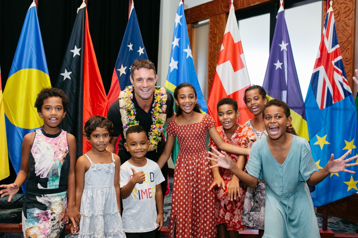 An absolute privilege to have <a href="/DanCarter/">Dan Carter</a>  as an UNICEF Ambassador - definitely a popular man in Fiji and his patience, commitment and passion for children's rights is something to be admired. #ECDForum2023 <a href="/UNICEFPacific/">UNICEF Pacific</a>
©UNICEF/Stephen