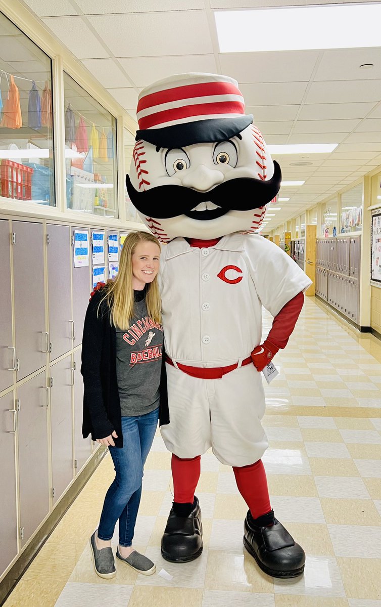 Thank you to the <a href="/CincinnatiReds/">Cincinnati Reds</a>, the <a href="/RedsCommunity/">Reds Community Fund</a> and <a href="/FletchLives4PE/">Brad Fletcher</a> for making this experience happen for our students! Created so much fun and excitement for the students! <a href="/AmandaEleTweets/">Amanda Elementary</a> <a href="/MiddletownOH/">Middletown City Schools</a>