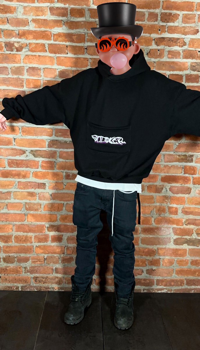 sobak3r's tweet photo. first sample had @all_smilesss @smilesss chainsNFT (2426: model) cuz I hadn’t finished my design yet and wanted to make my own @smilesss piece. heavyweight oversized slightly cropped mid-torso top-open pocket primarily for rapid smartphone storage #artists #streamers #producers https://t.co/yrqIHQOjQN