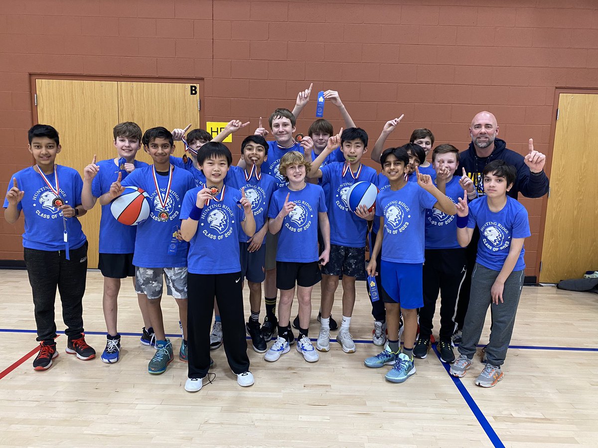 PE_HuntingRidge's tweet photo. Hunting Ridge takes 1st place at the District 15 Two Ball competition! Kiaan and Colin broke a record and scored 121 points! Way to go Hawks! #D15schools #proudtobe15 https://t.co/mvNzbsUrfq