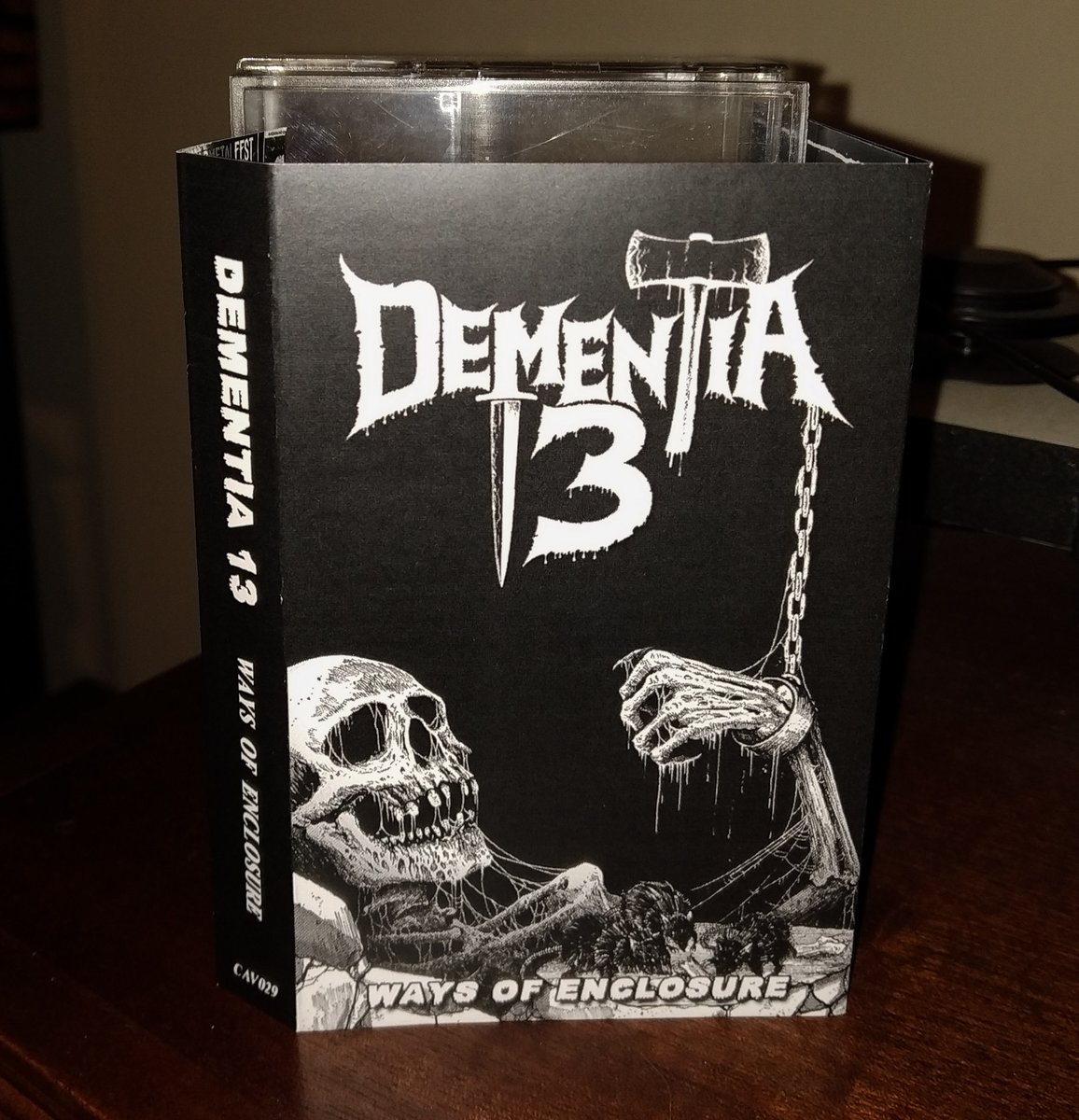 divinenothuman's tweet photo. 🇵🇹 DEMENTIA 13: "Ways of Enclosure" (2015) 🍻
🎧 https://t.co/nNssqB6Ltr
#Dementia13 #WaysOfEnclosure #NowPlaying #CavernaAbismal #DeathMetal #oldschool #Metal #cassette #audiotape #Playlist #MetalTwitter #MarkRiddick #MementoMori https://t.co/4u0xiU0JiM