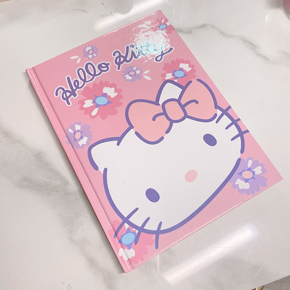 phat_station's tweet photo. ⟡꒰ giveaway ꒱⁺◟ 🫶🏻💞🌟

สมุดลายน่ารักมาก จดแล้วเพลินตา ลื่นมากๆ เขียนสบายสุดๆ  (｡◠_◠｡)
rt+follow
#แจกไฟล์png #ตลาดนัดซานริโอ้ #ตลาดนัดซานริโอ #ตลาดนัดsanrio #ของแต่งโต๊ะ #แต่งห้องนอน #แจกฟรีแค่รีฟอล #แจกฟรีไม่รีได้ไง #แจกเงิน #Giveaway #เครื่องเขียน #เกาหลี #แจกฟรี https://t.co/KOtG0Gtg2D