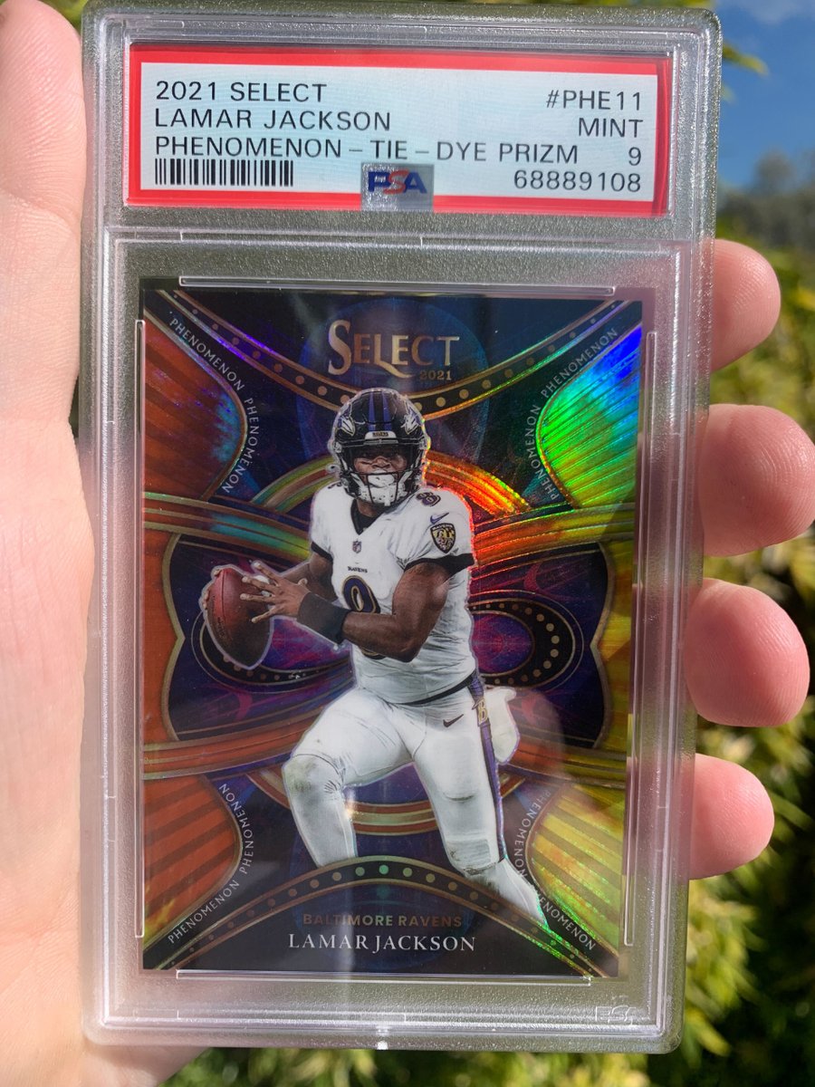 DripSport's tweet photo. 🚨Free Lamar Jackson Slab🚨

Enter for a chance to win this PSA 9 Select Lamar Jackson tie-dye prizm /25  🏈💥👇

1️⃣ - Follow @DripSport
2️⃣ - Like, retweet, &amp; tag an NFL collector
3️⃣ - Winner will be announced here on 03/01

#sportscards #lamarjackson #thehobby https://t.co/pDeZfAnN46