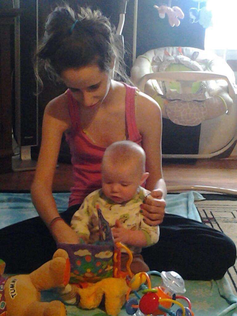abbycwelsh's tweet photo. Some of you don’t know this side of Leone, but this is her back in the day as a teen mom. She’s grown into a beautiful woman today who’s learned a lot from having a child https://t.co/sbS7BaWxvg