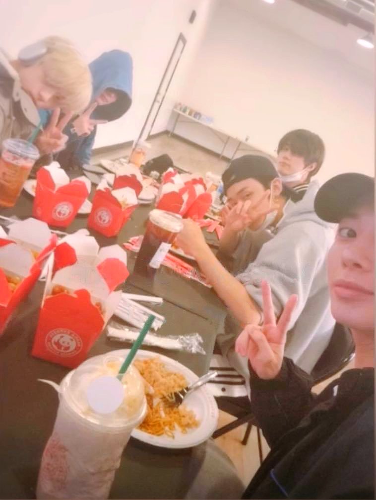 indreamlandwith's tweet photo. 🧸: “I think it’s a suitable relationship in an era where you can be family without being related by blood. If you spend each day living together in the same house, that’s family.”

I love so much the fact that beomgyu has txt and txt has beomgyu 🥹🥹🥹 https://t.co/LXyiijlb68