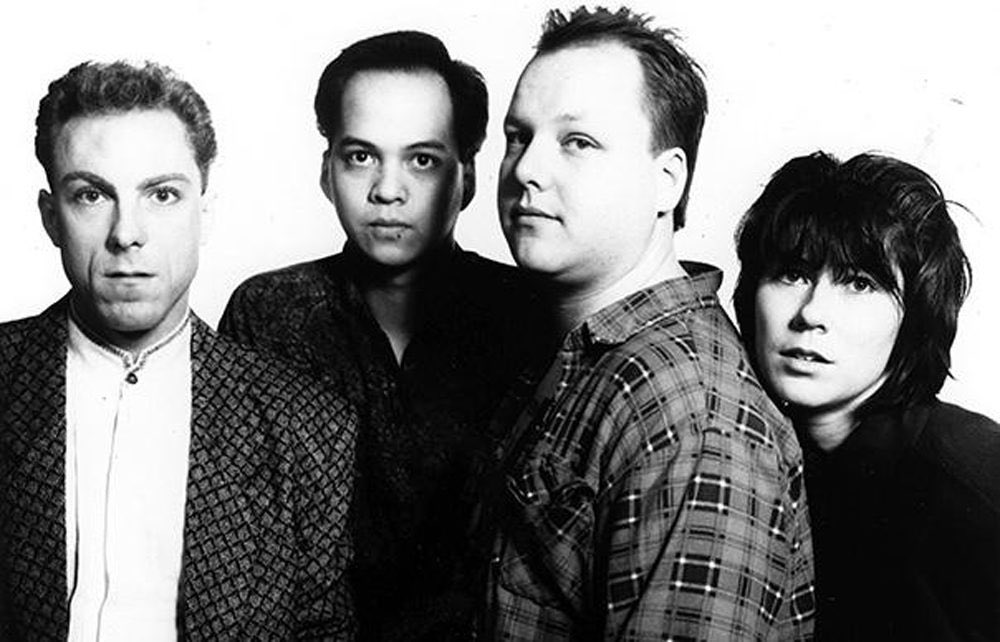 I love the <a href="/PIXIES/">PIXIES</a> but can’t imagine seeing them without <a href="/KimDealMusic/">Kim Deal</a> . Has anyone seen the new version without her? It’s like the Beatles without John or Paul.