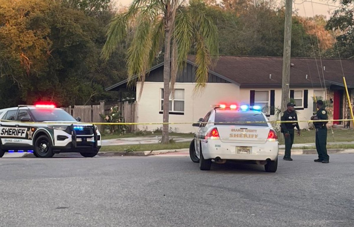 krassenstein's tweet photo. On the same day that Republican Members of Congress put forth a bill to make the AR-15 America's "National Gun", another mass shooting took place in the Pine Hills neighborhood outside of Orlando. Details:
- A News 13 team was filming there about a murder earlier in the day
- A gunman opened fire at the news van
- 2 Reporters were shot
- 1 Reporter was killed
- Another shooting took place in a home close to the scene
- Another person, a 9-year-old child was killed
- Another woman was injured
AR-15s should be BANNED, not made our 'NATIONAL GUN'.
