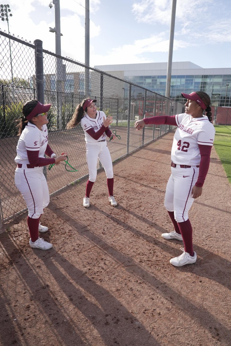 SCUSoftball's tweet photo. Home opener pregame snaps 📸 

#SCUBroncos #StampedeTogether https://t.co/KiIsCD1PZf