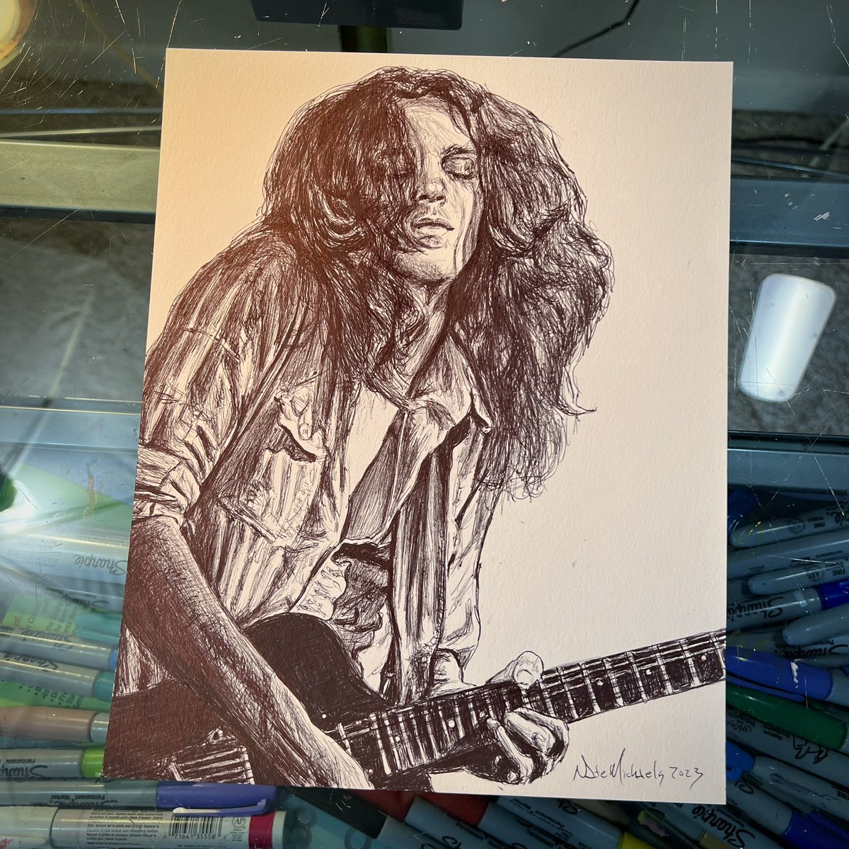 #AllenCollins of #LynyrdSkynyrd
Drawn with a Bic Pen on 8'×10 98lb coldpress paper
#natemichaels #ballpointpen #ballpointpenart #bicpenart #art #dailyart #artoftheday #dailydrawing #portrait #portraitdrawing #portraitartist #tradtionalart #ink #guitarist #guitarlegend