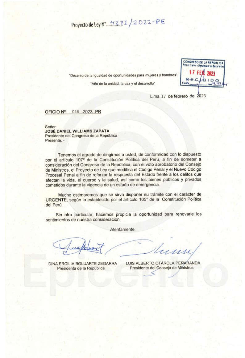 Epicentro_TV's tweet photo. 🔴Presidenta Dina Boluarte presenta ante el Congreso proyecto de reforma del Código Penal para extremar las penas para delitos relacionados con las protestas durante la vigencia del estado de emergencia. 🧵1/3. https://t.co/8VmIhrP3g2