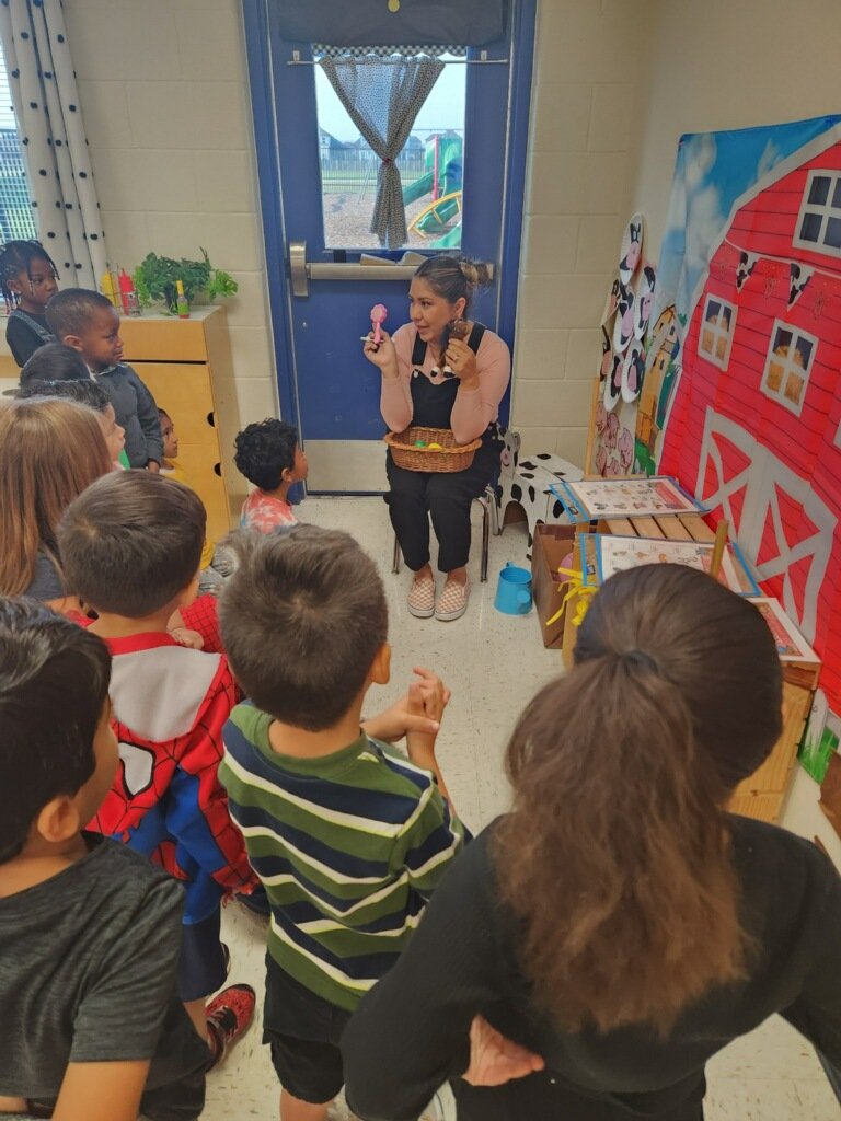 Daisy Molina tweet media