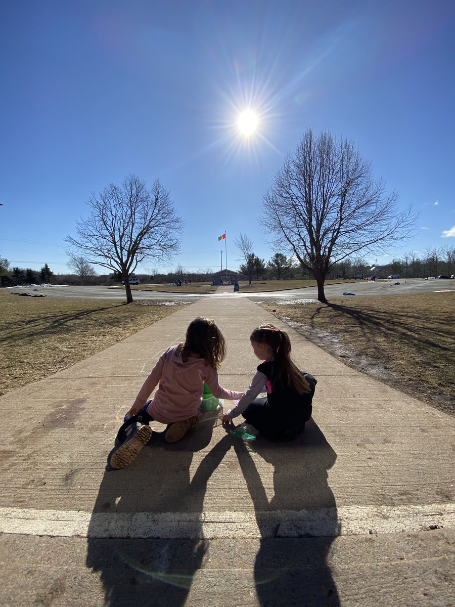 That sunshine 😍 Primary Martin celebrated 100 days of learning with 100 minutes outside! @weschoolns @AVHealthySchool @avrce_ps