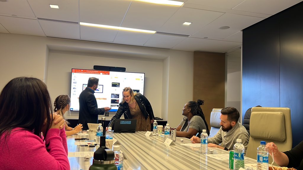 Let’s go!

<a href="/cjcornell/">CJ Cornell</a> kicking off <a href="/HofGAZ/">House of Genius PHX</a>